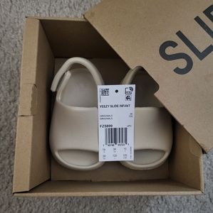 Infant Yeezy Slide Bone 3K